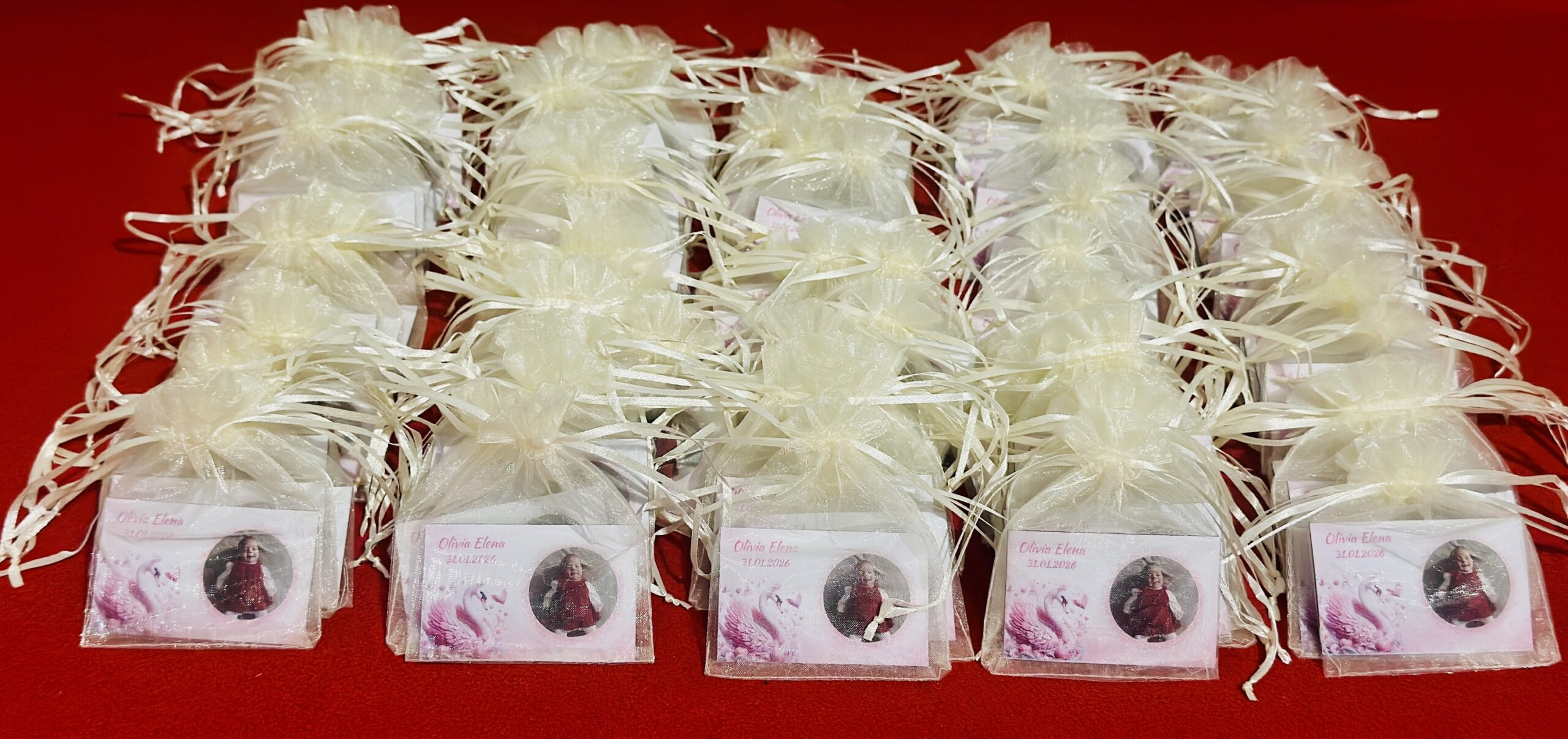 Magneți personalizați pentru botez și nuntă – mărturii cu poză și text - imagine 3