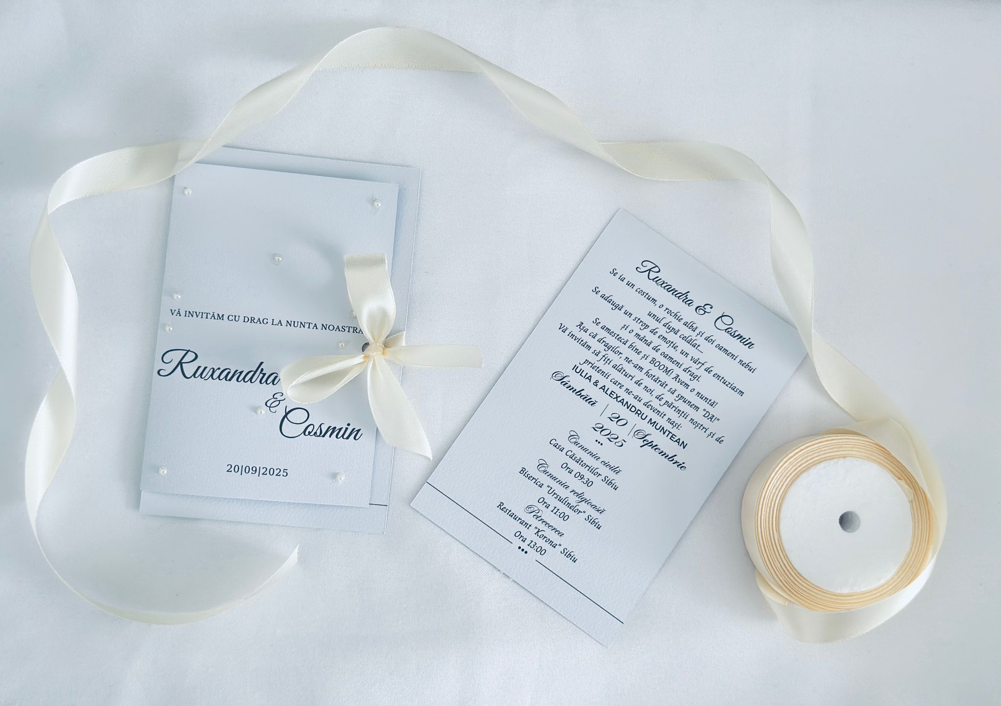 Invitație Elegantă cu Perle